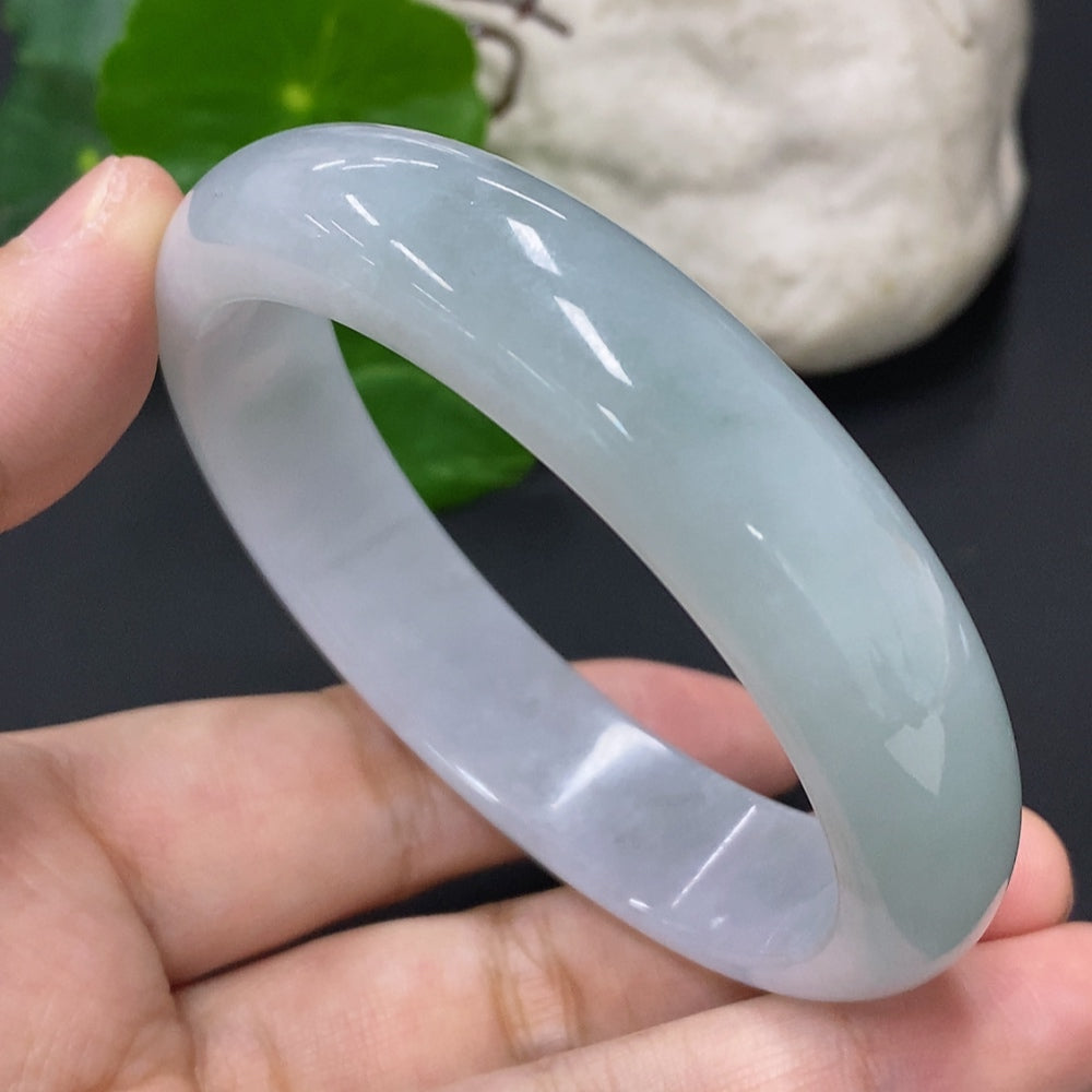 Jadeite Round Bangle