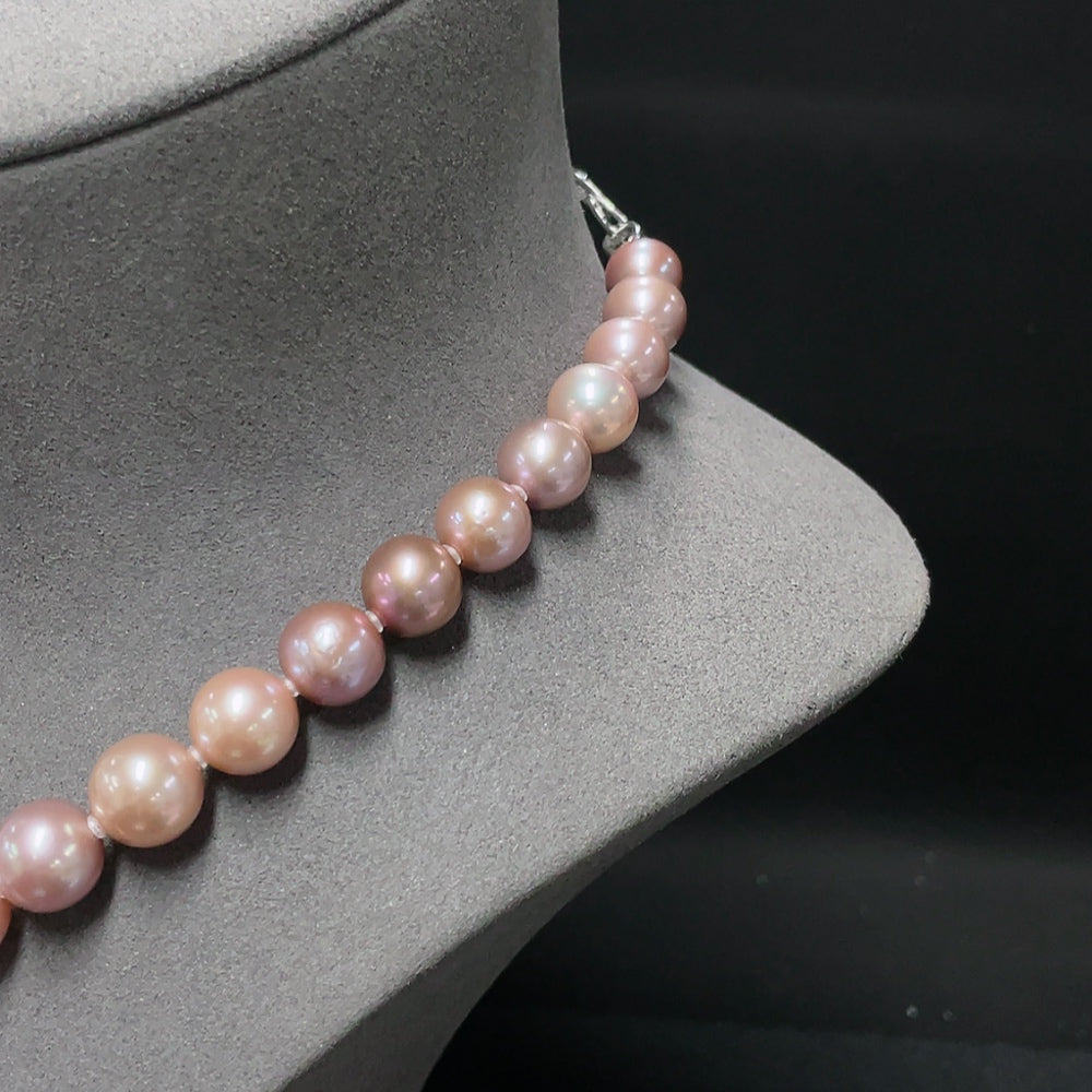 Pearl bead necklace, non-gold, total weight approximately 70.87g, size about 9.4-12.2mm