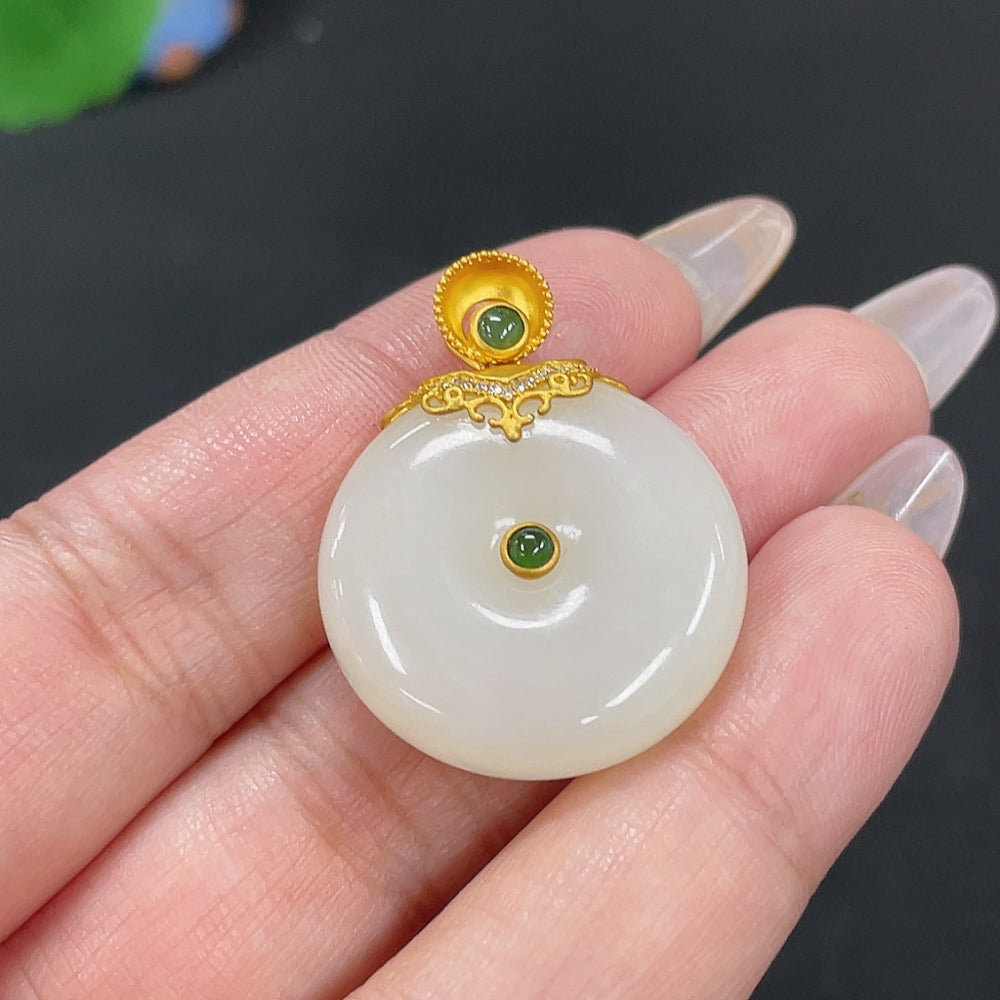 Hetian Jade Inlaid Pendant Peace Knot 18k Non-Diamond