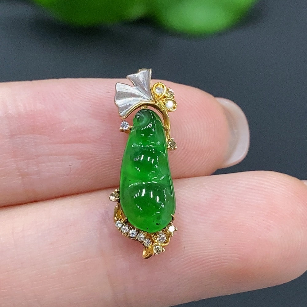 Jadeite Blessing Bean Pendant (35% Gold Content, Total Weight 1g)