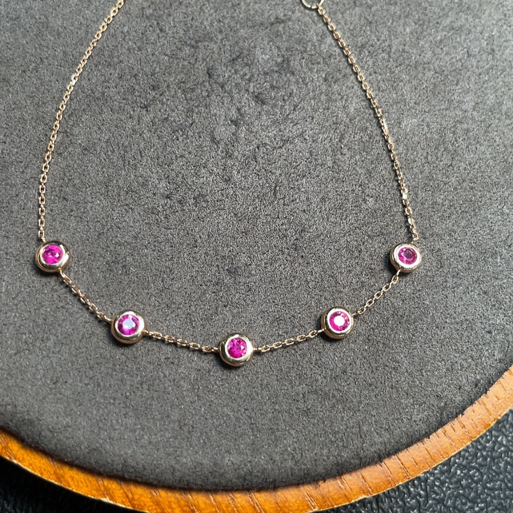 18k ruby bracelet, total weight approx. 2.11g