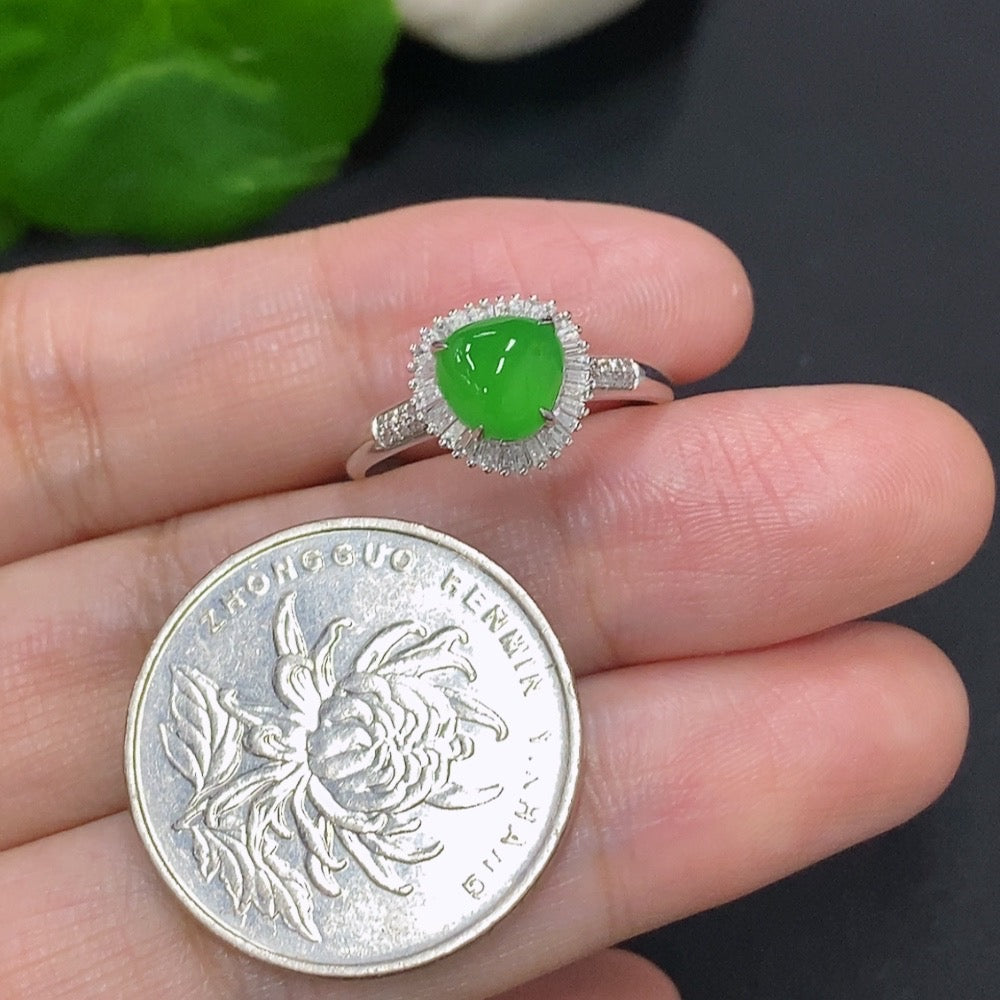 Jadeite Ring in 18K Gold (With Diamond Accents)