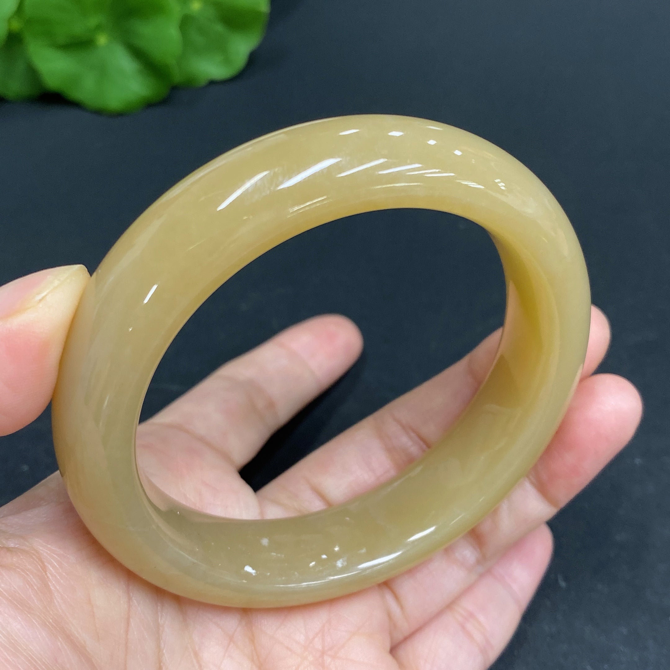 Hetian Jade Round Bracelet, Size 56.8, Total Weight Approx. 68.3g