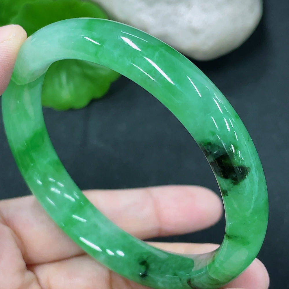 Jadeite Round Bangle Contains Other Mineral Components Repaired
