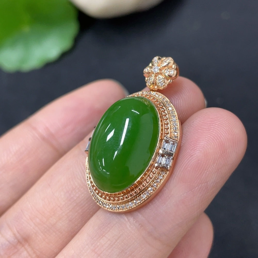 Hetian Jade Jasper Inlaid Pendant with Diamond Accents in 18K Gold, Total Weight Approx. 3.7g