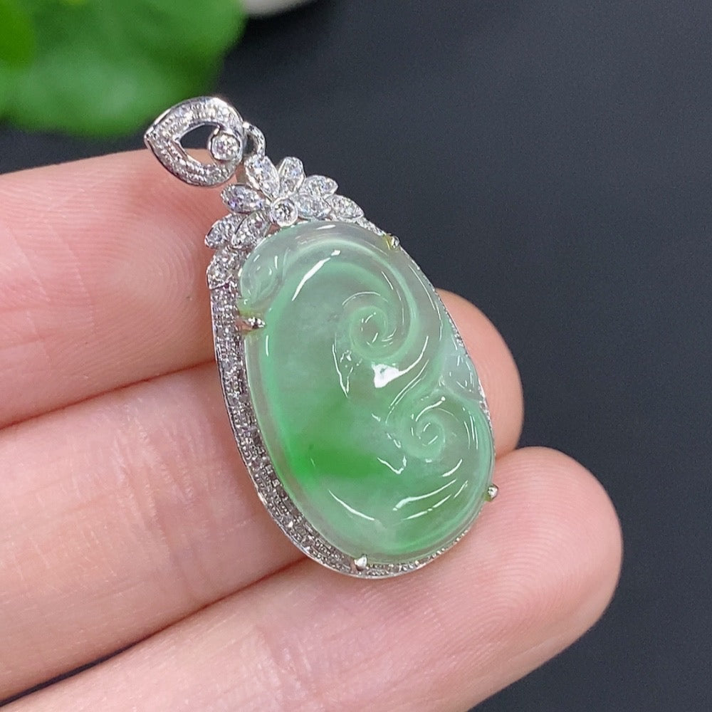 Jadeite Ruyi Pendant 18k Gold Total Weight Approx. 2.8g With Diamond Accents
