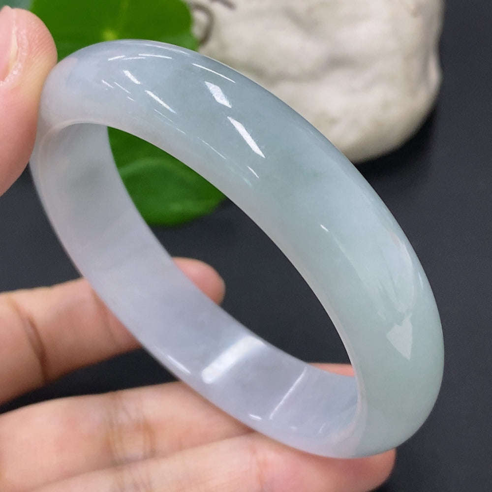 Jadeite Round Bangle