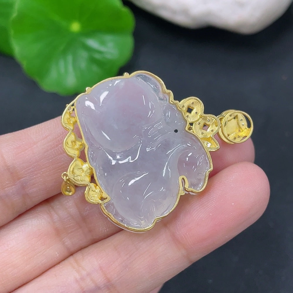 Jadeite Tang Horse Pendant with 18K Gold and Diamond Accents