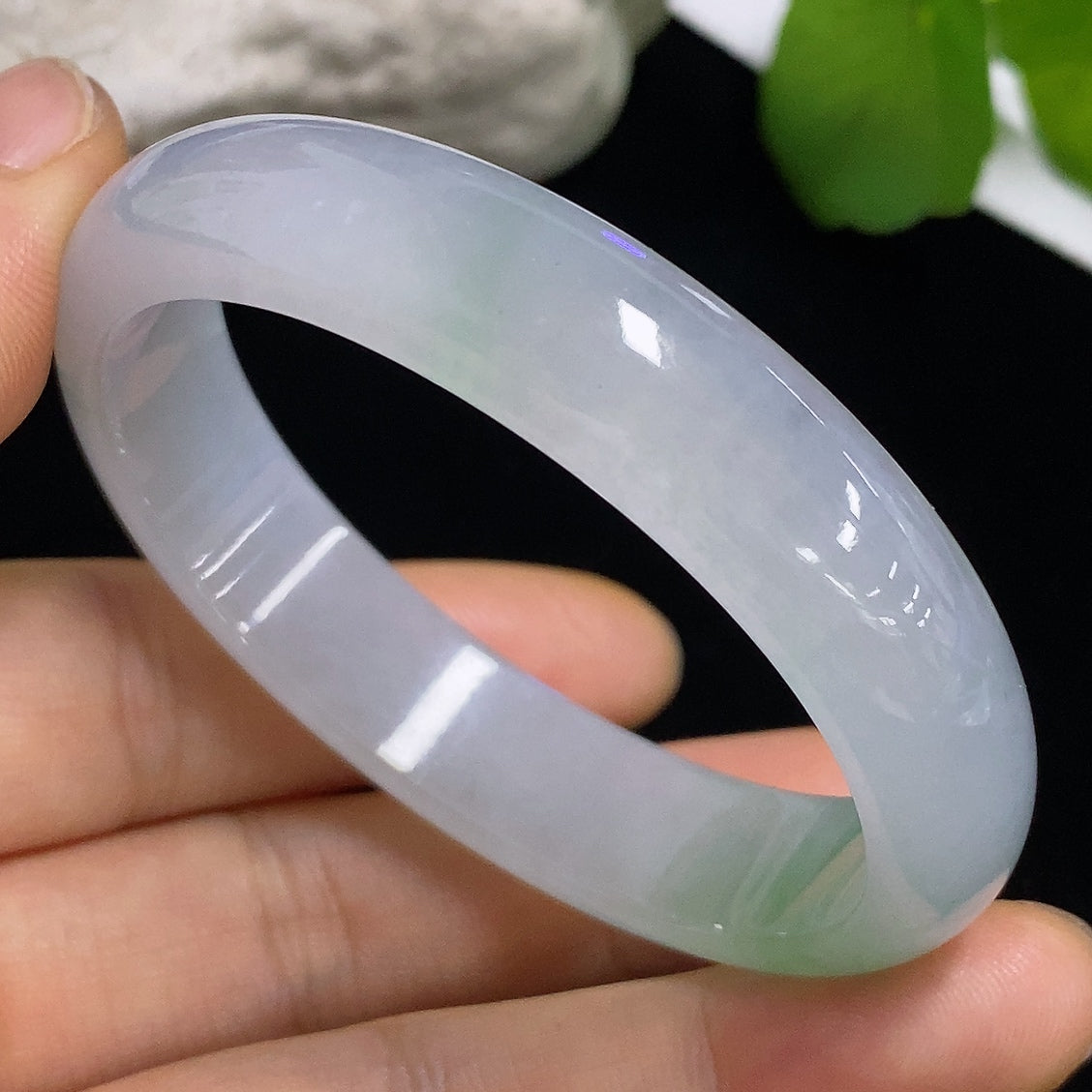 Jadeite Concubine Bracelet, Total Weight Approx. 37.7g, Size 53/45.3