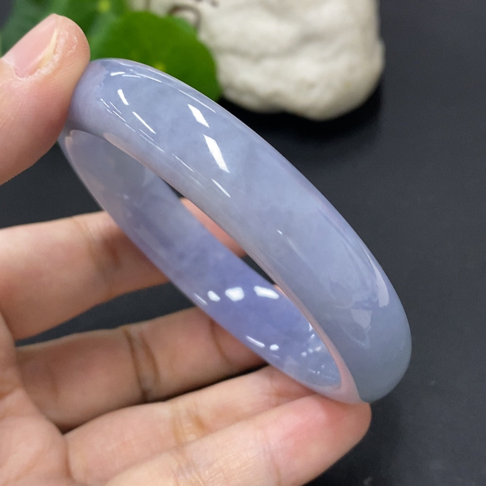 Jadeite Round Bangle