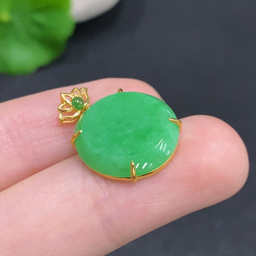 Jadeite Plain Pendant Pendant with 18K Gold, Total Weight Approx. 1.8g