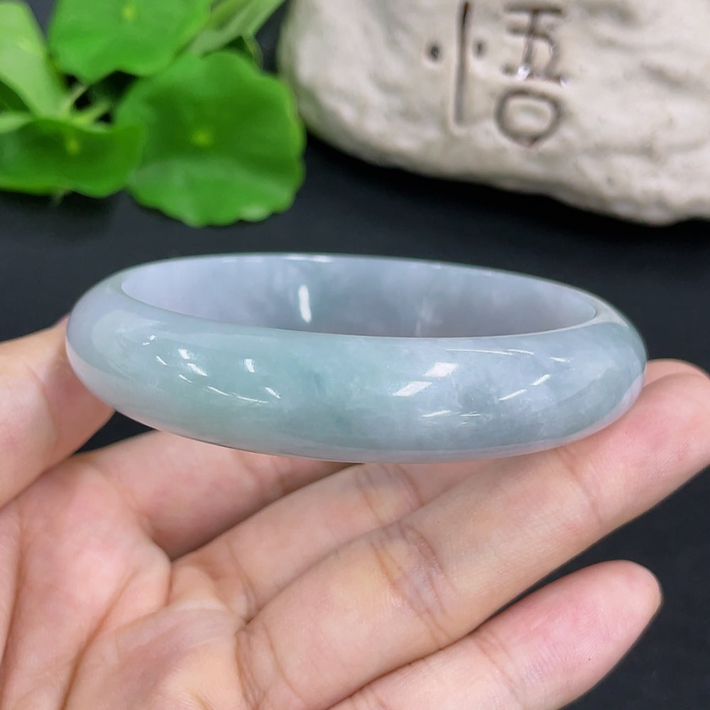Jadeite Round Bangle