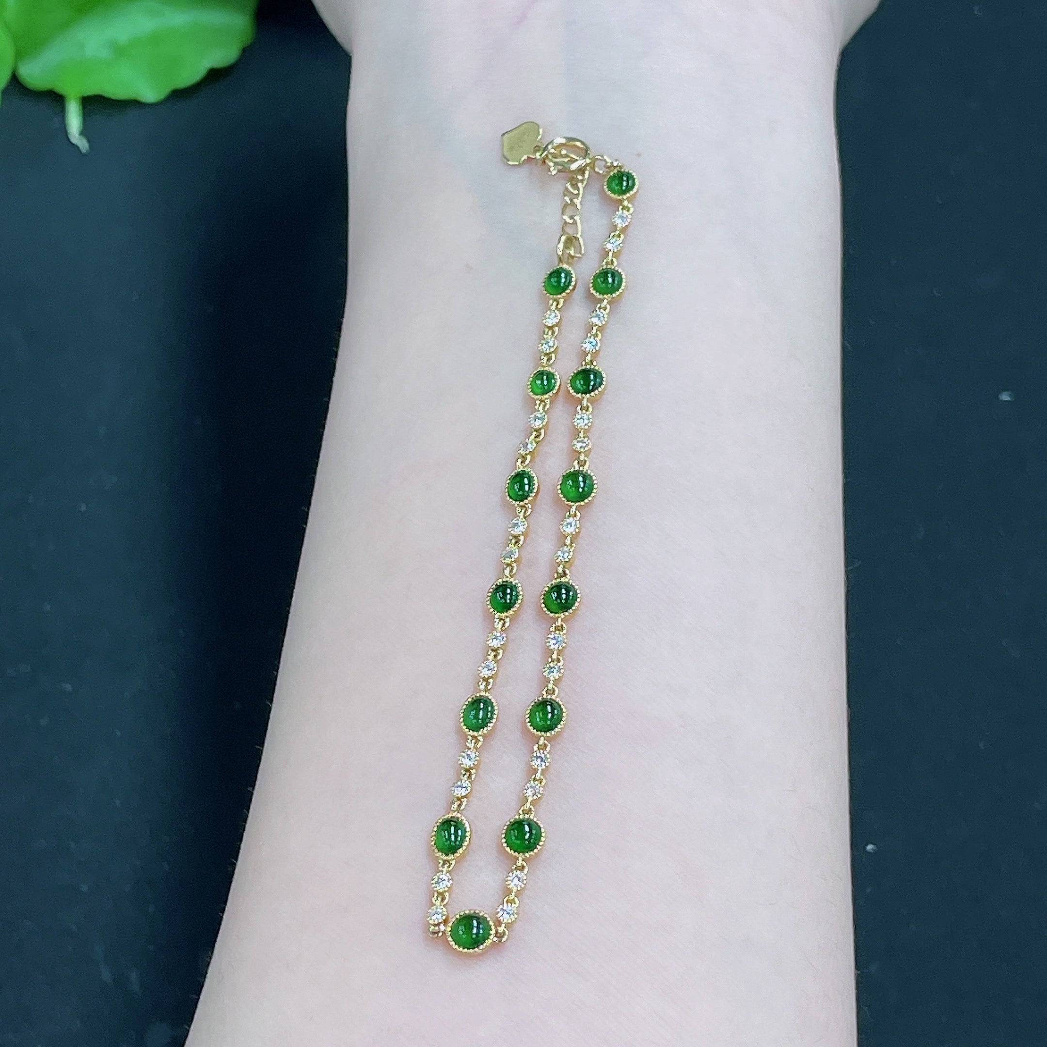 Jadeite Cabochon Inlaid Bracelet 18k with Diamond Accents, Total Weight Approx. 4.09g