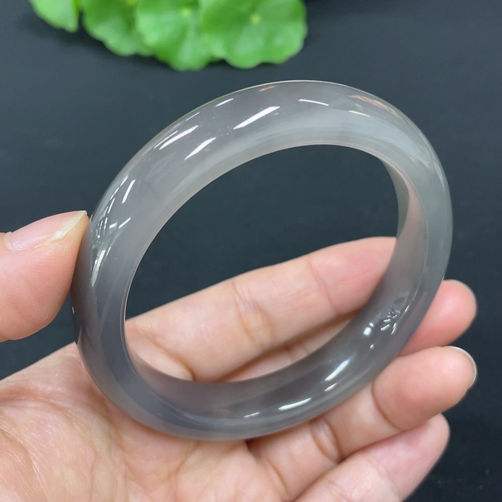 Hetian Jade Round Bracelet Size 56.3 Total Weight Approx. 51.5g