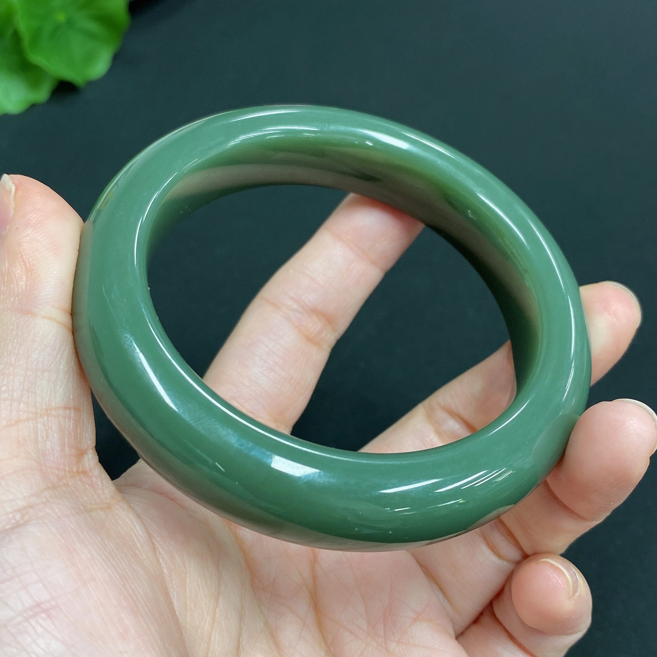 Hetian Jade Round Bracelet Size 56.8 Total Weight Approx. 76.3g