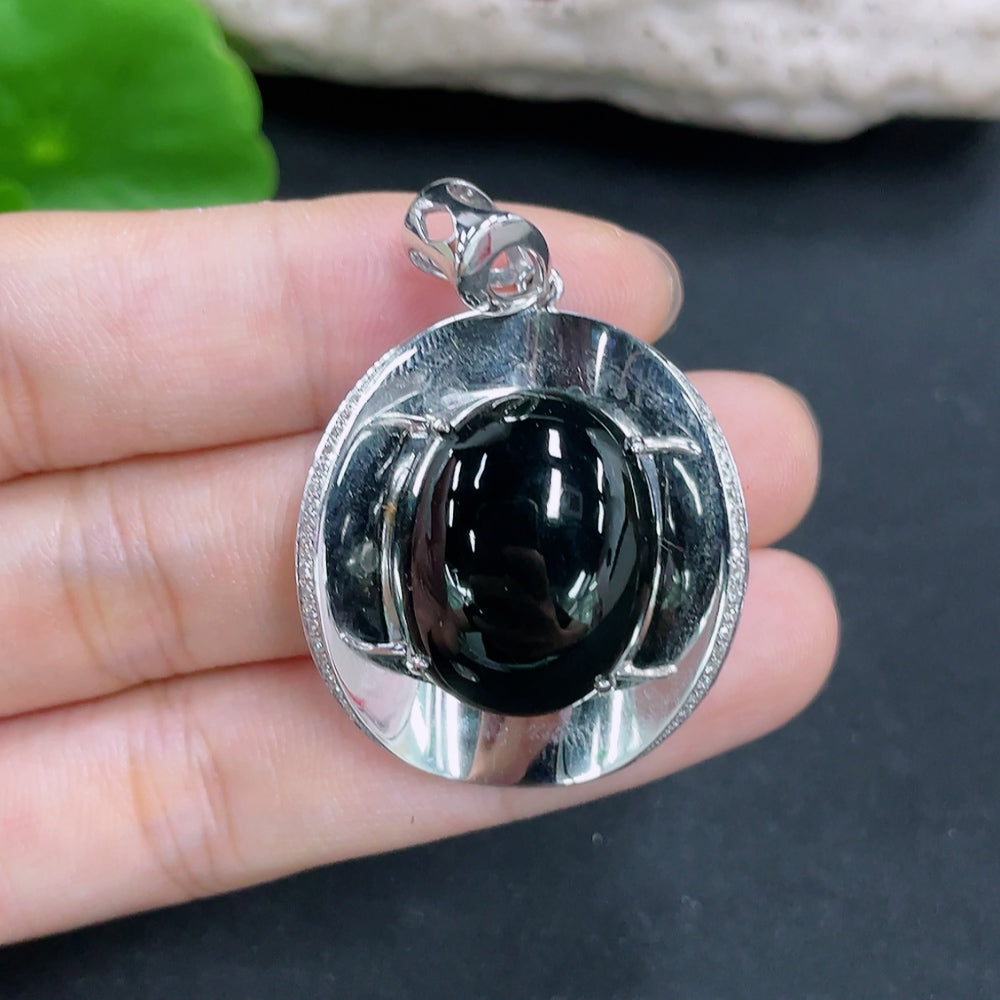 Jadeite Pendant Total Weight Approx. 15.6g 18k with Diamond Accents
