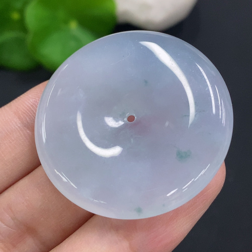 JadeitePeace Pendant, total weight approximately 17.6 grams