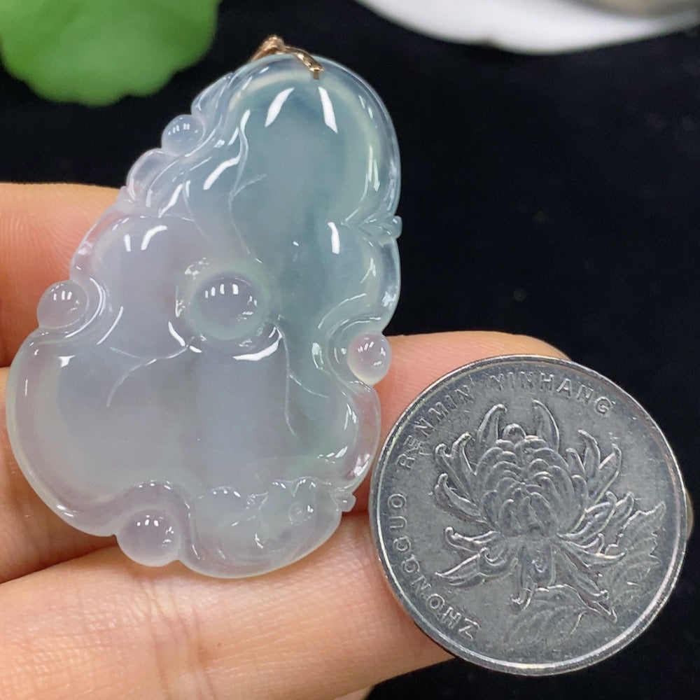 Jadeite Lotus Pendant 18k Total Weight Approx. 11.66g