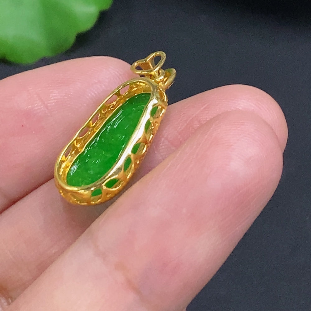 Jadeite Ruyi Inlaid Pendant 18K Gold Total Weight Approx. 1.5g (With Diamond Accents)