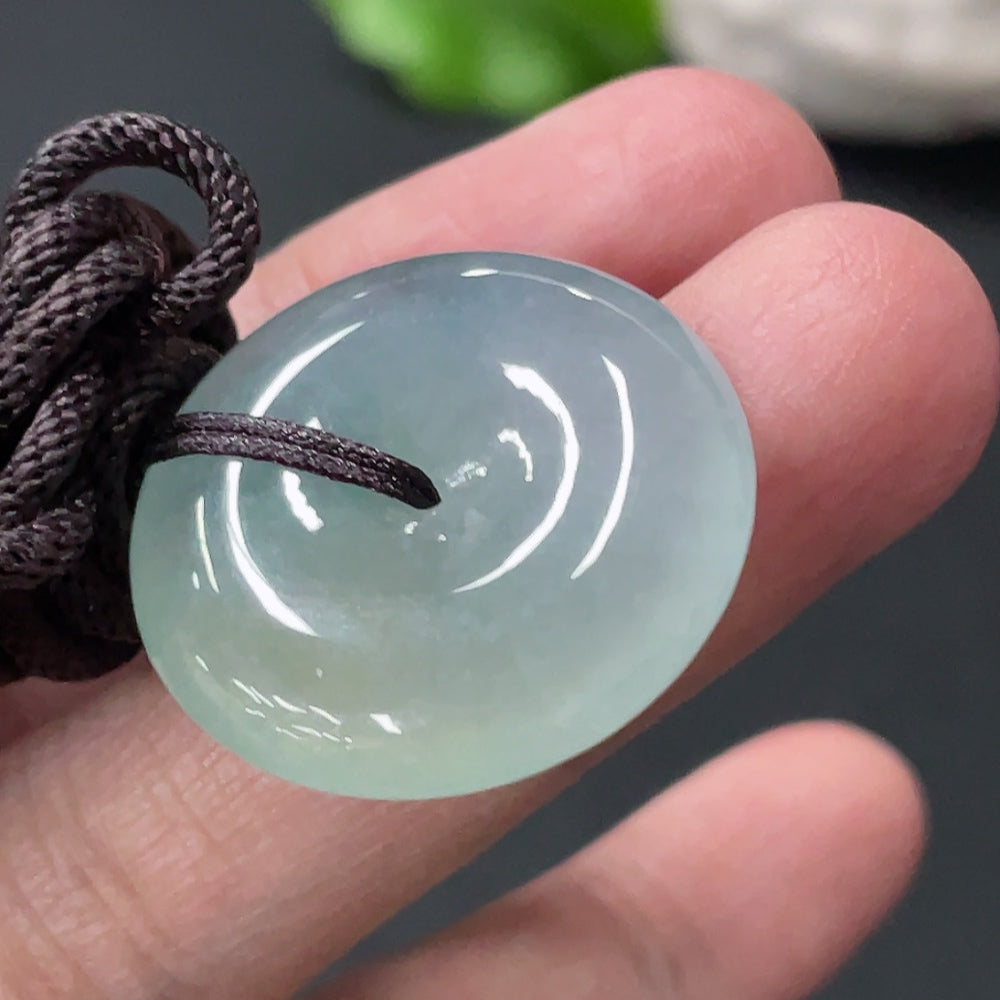 Jadeite Peace Knot Pendant with a total product weight of approximately 10.9g