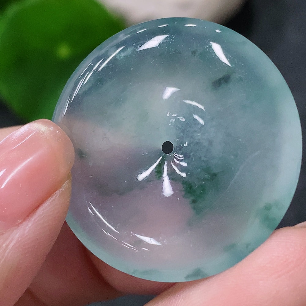 Jadeite Pendant Peace Knot, Total Weight Approx. 10.57g