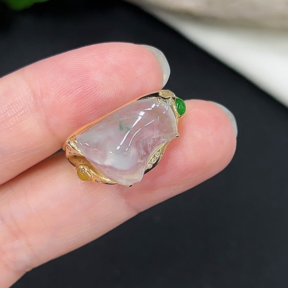 Jadeite inlaid ring with diamond accents in 18K gold, size 16, weighing approximately 4.1g, crafted by HKHQ.