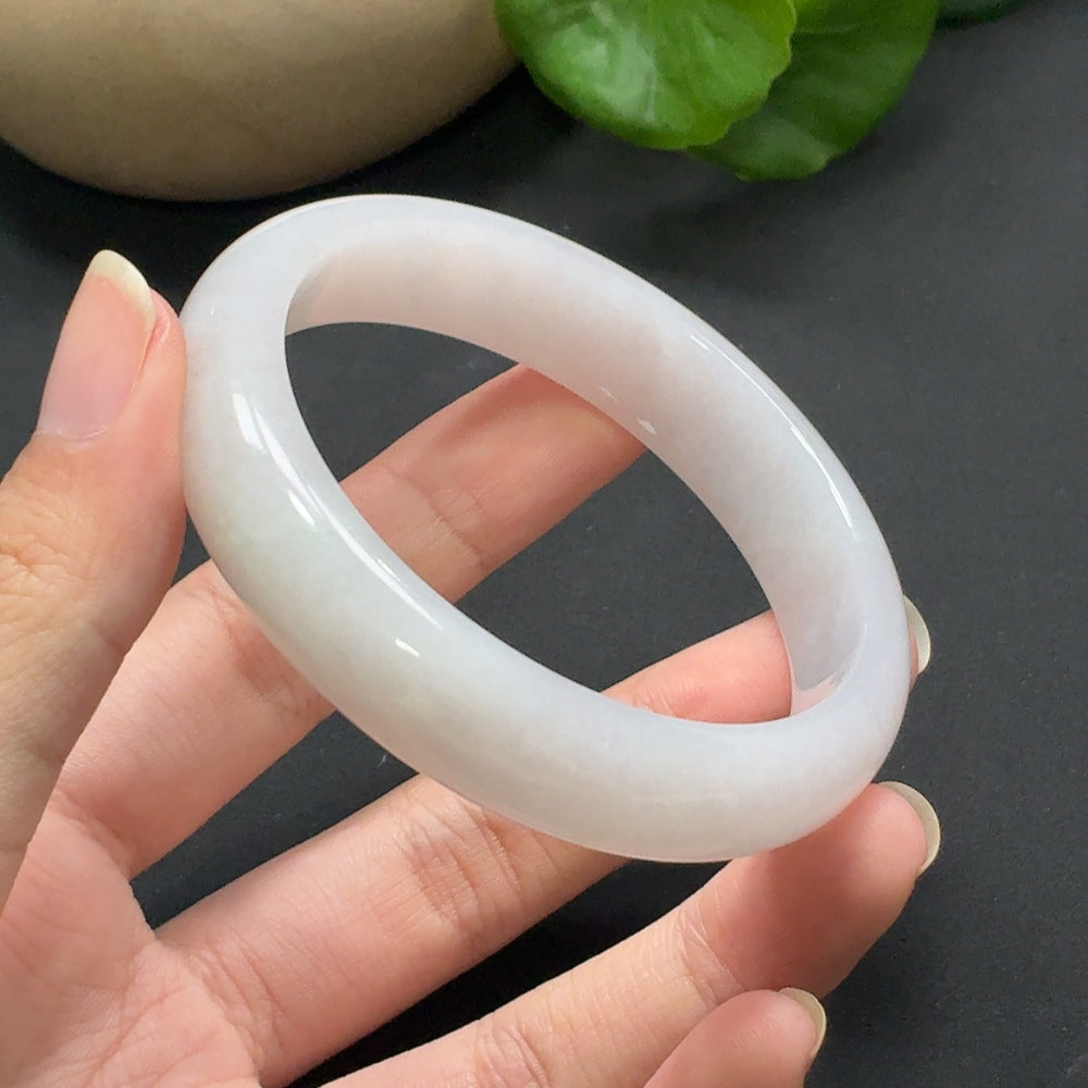 Jadeite Round Bangle