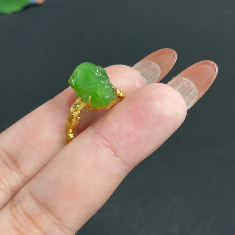 Hetian Jade Jasper Inlaid Auspicious Beast Ring Size 14 Total Weight Approx. 2.8g 18k