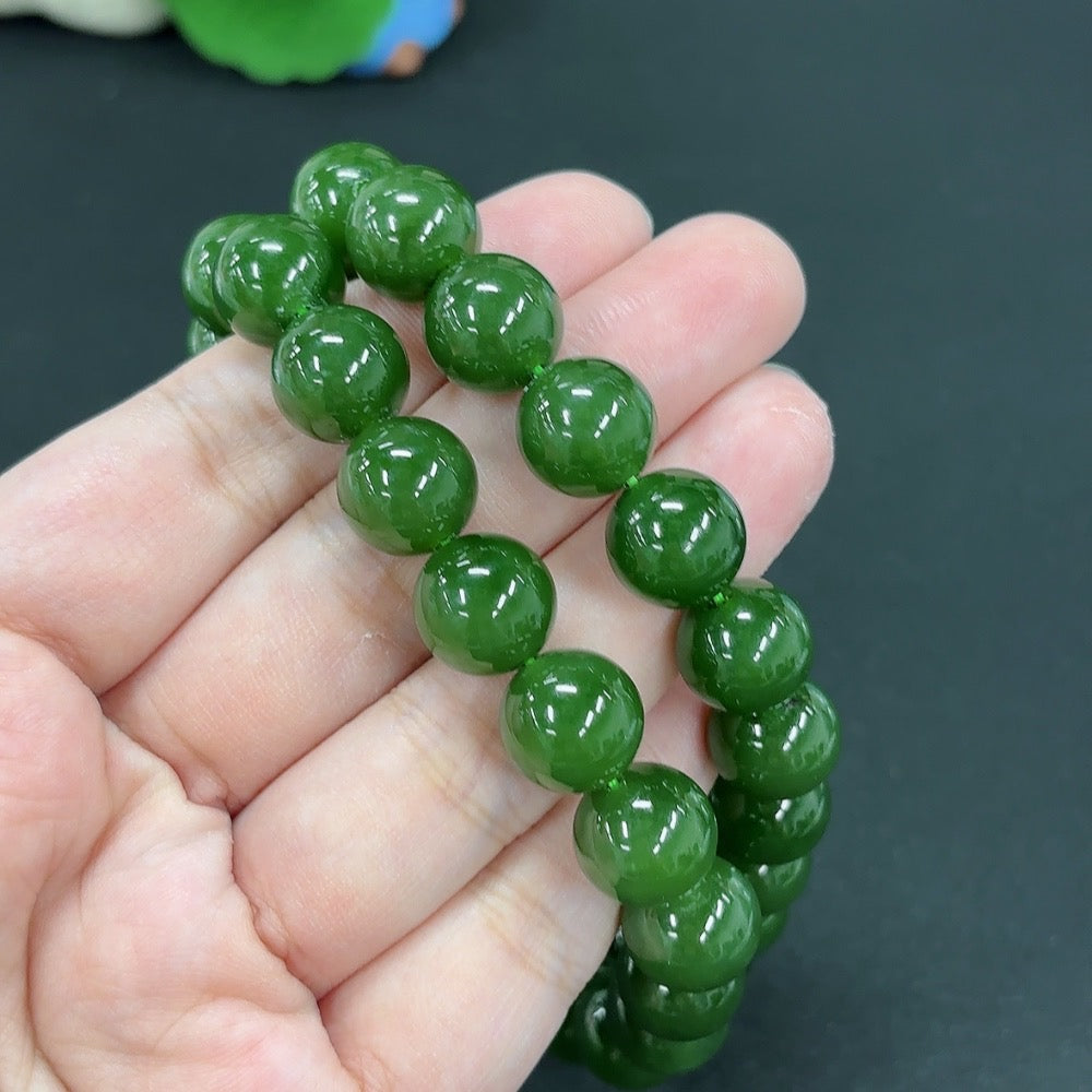 Green Hetian Jade Bead Necklace Non-Gold