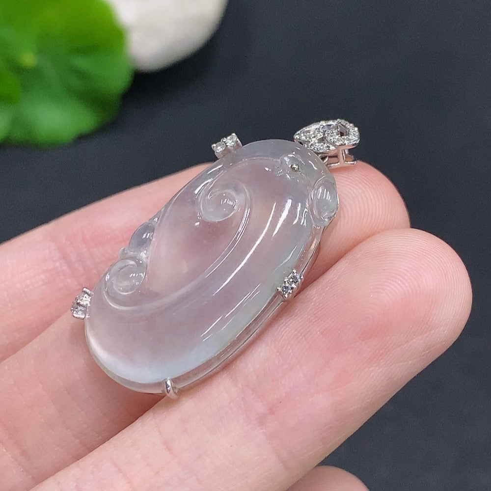 Jadeite Ruyi Pendant 18k Gold Total Weight Approx. 5.8g with Diamond Accents
