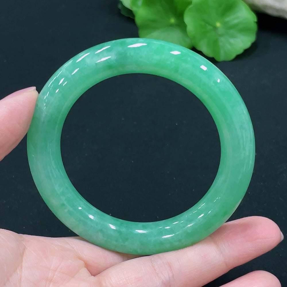 Jadeite Round Bangle Size 53.5 Total Weight 65.291g