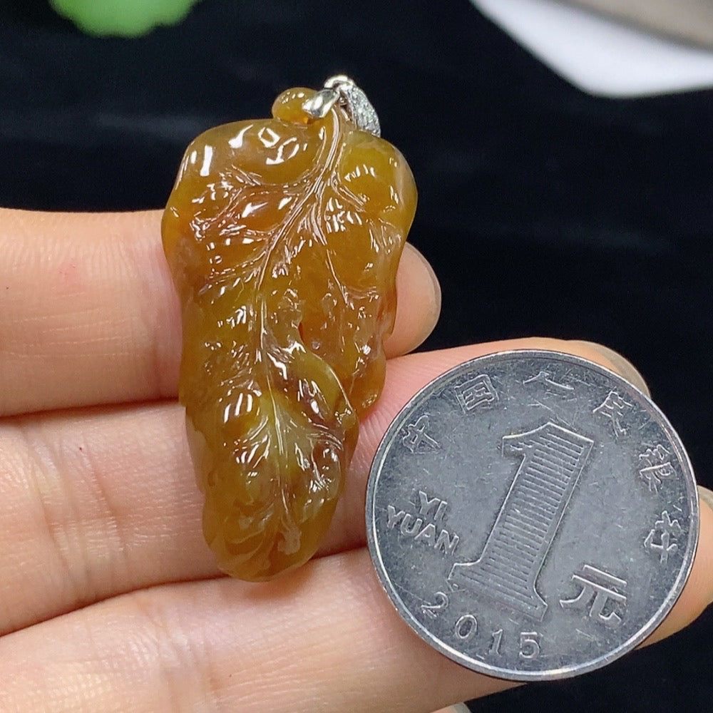 Jadeite Leaf Pendant 18k Total Weight Approx. 5.78g Color Origin Undetermined