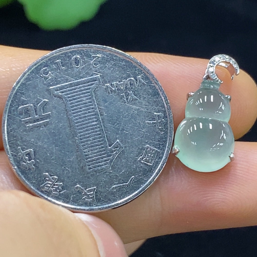 Jadeite Gourd Inlaid Pendant 18k with Diamond Accents Total Weight Approx. 1.83g