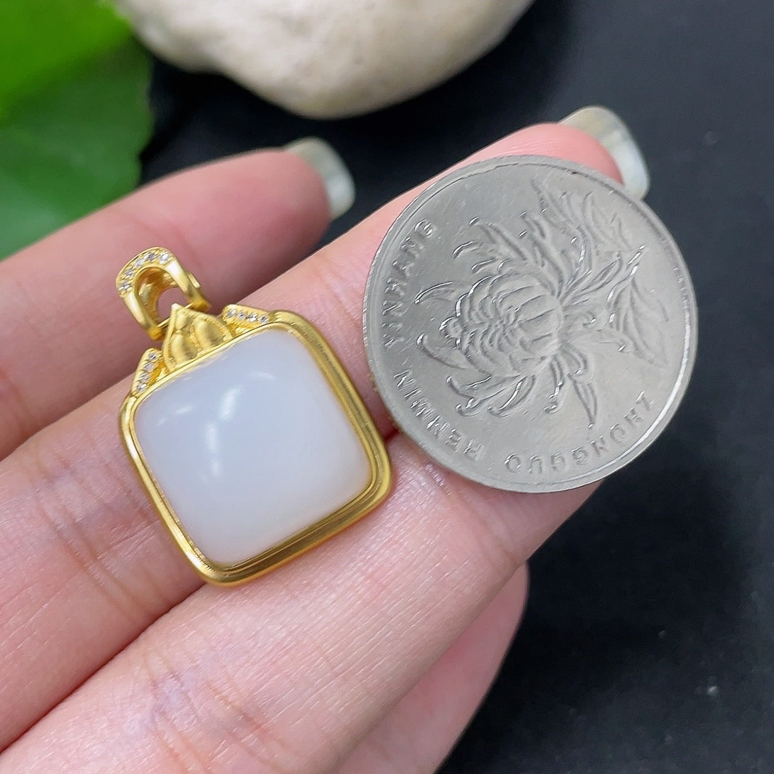Hetian jade pendant with diamond accents in 18K gold necklace, plain design, HKHQ jewelry, weighs approximately 5.5 grams