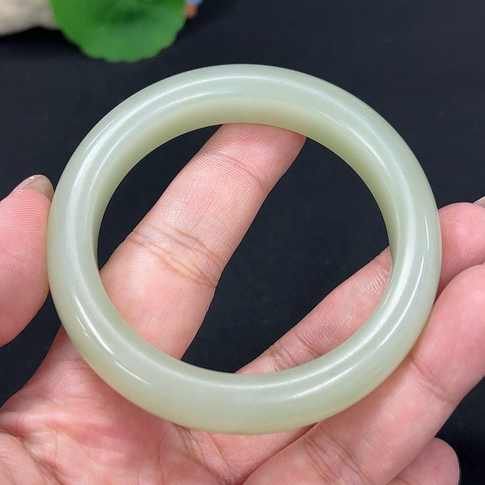 Hetian Jade Round Bracelet Size 54.3 Total Weight Approx. 55.4g