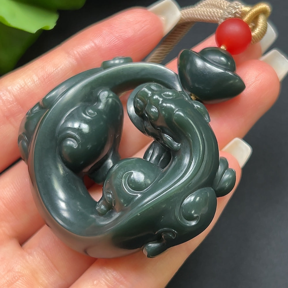 Hetian Jade Pi Xiu Pendant, Including Rope