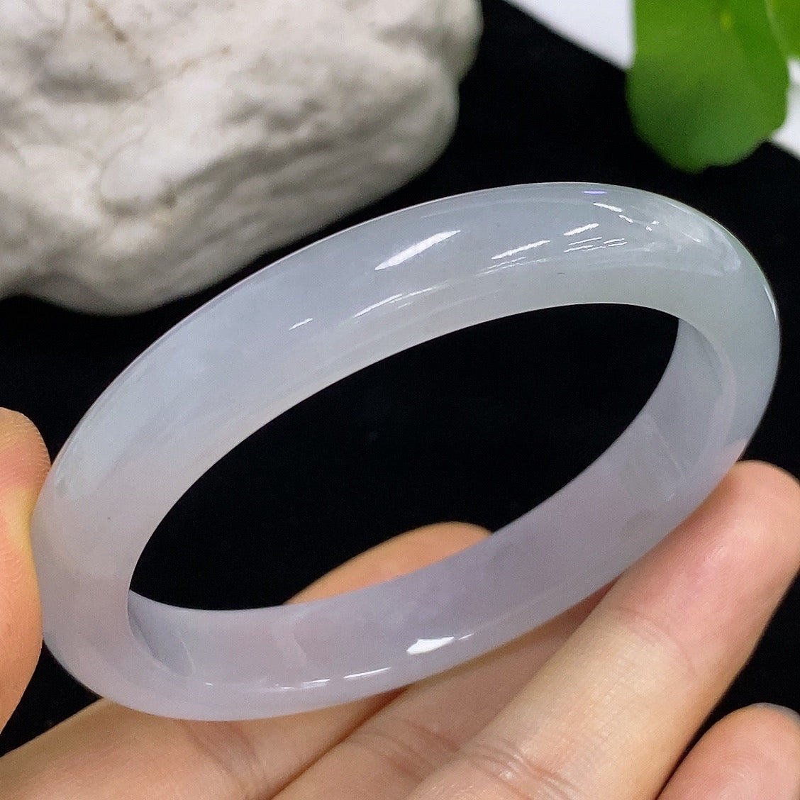 HKHQ Jadeite Concubine Bracelet with 54.5/48.8 size, weighing approximately 35.72g, featuring smooth green jadeite beads.