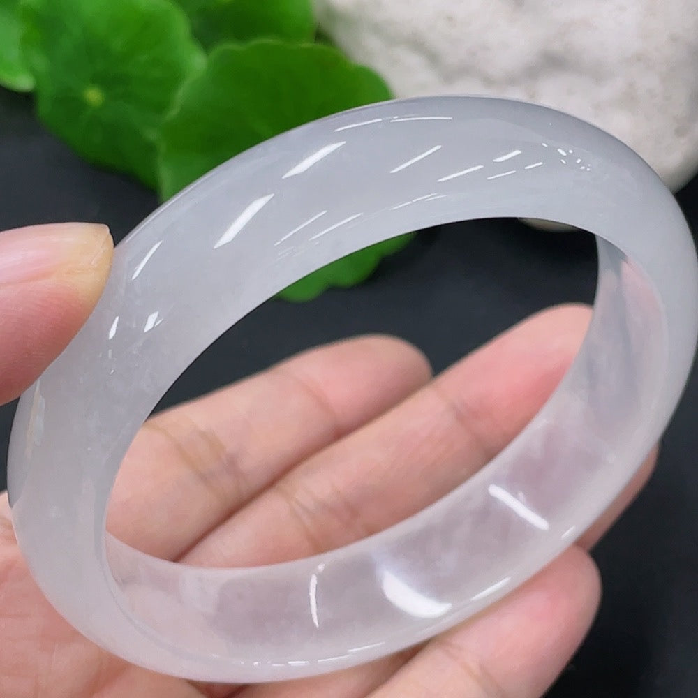 Jadeite Round Bangle