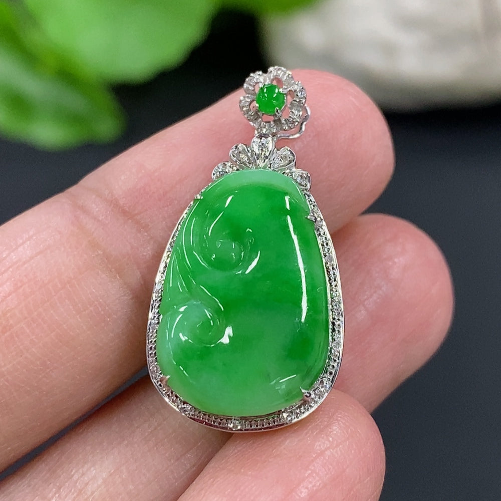 Jadeite Ruyi pendant with 18K gold and diamond inlays, lightweight jade jewelry piece, showcasing intricate craftsmanship.
