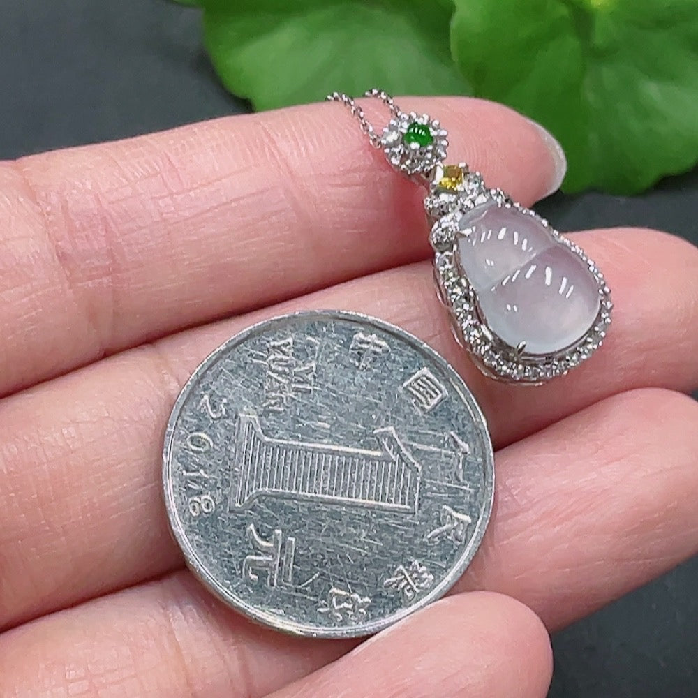 Jadeite Gourd Inlaid Pendant, Full 18K Gold, Total Weight Approx. 3.4g Including Chain
