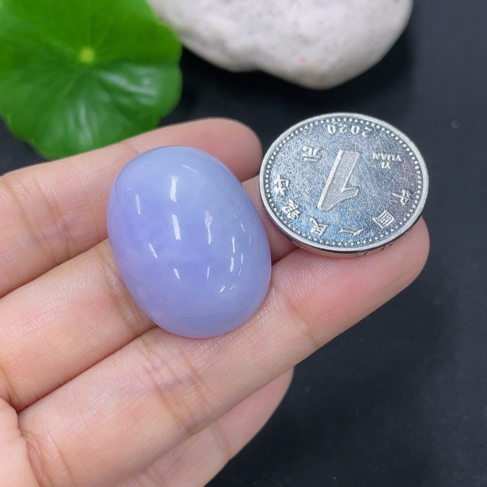Jadeite cabochon Total weight approx. 9.47g