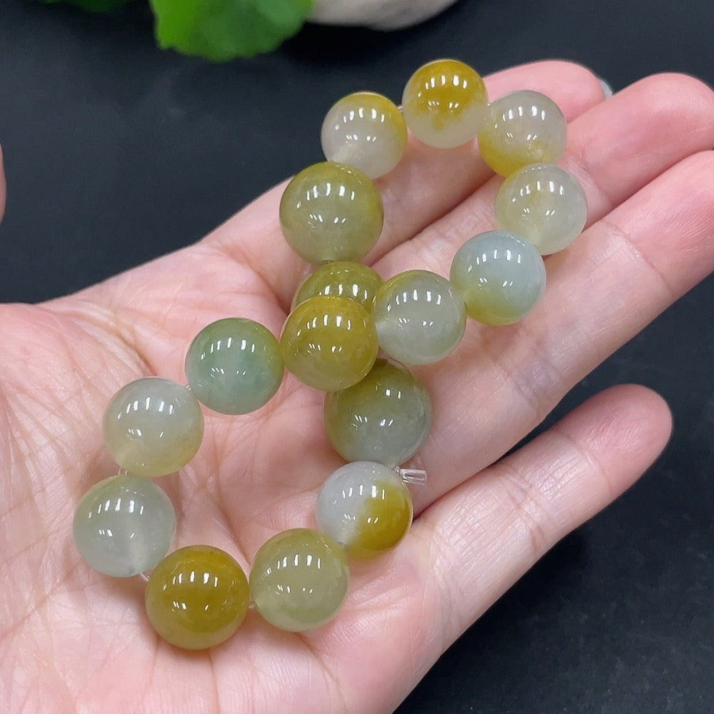 Jadeite Beaded Necklace Approx. 13.8/11.7mm (Color Origin Undetermined) Total Weight 50.945g