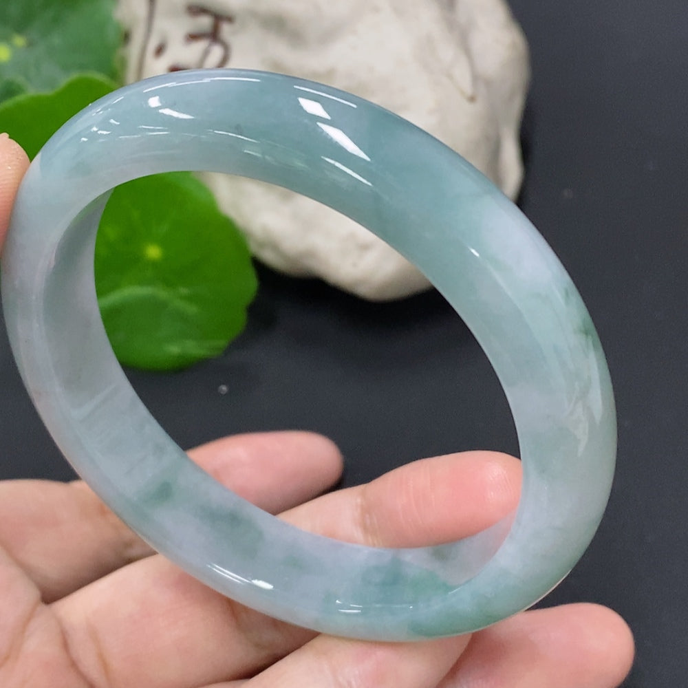 Jadeite Round Bangle
