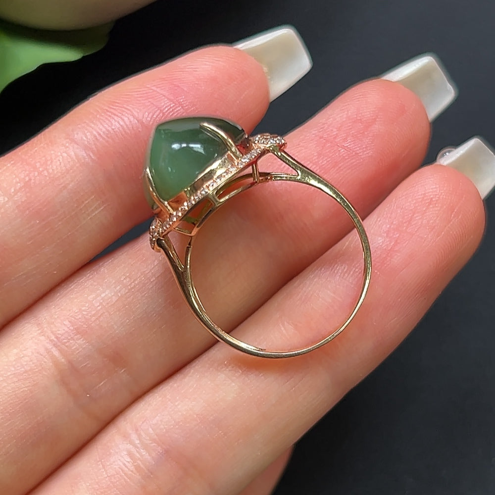 Hetian Jade Inlaid Ring 18K Gold with Diamond