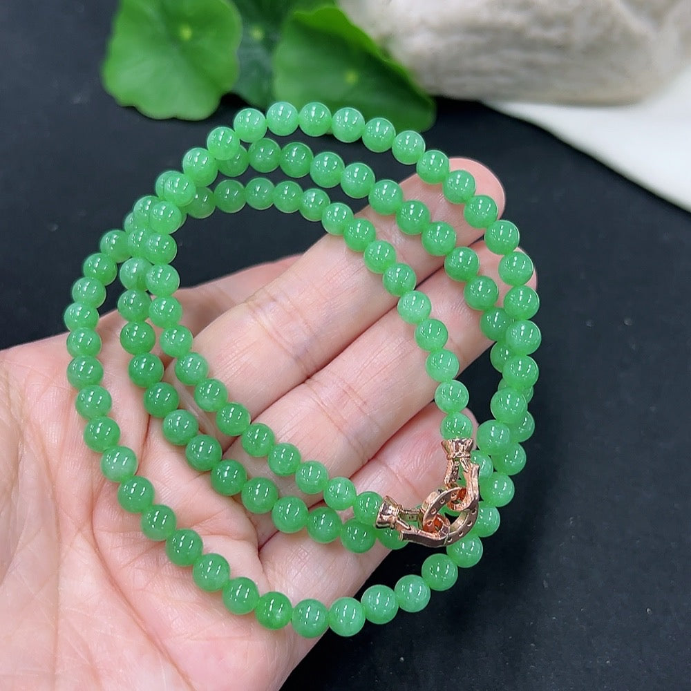Jadeite Beaded Necklace Non-gold Inlaid
