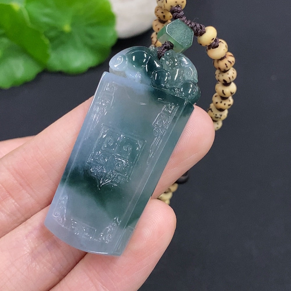 Jadeite Antique Pendant Total Weight Approx. 27.4g (Including Cord Weight) Non-Jadeite Beads Included