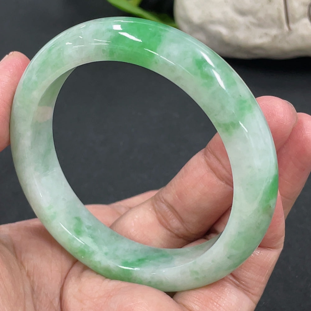 Jadeite Round Bangle Total Weight Approx. 52.3g Size 53.1