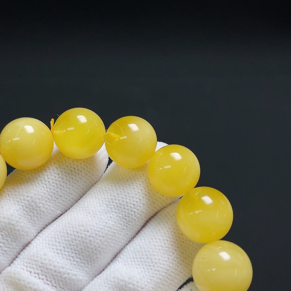Amber Beeswax Bracelet, Total Weight Approx. 20.9g, Size About 13.2mm