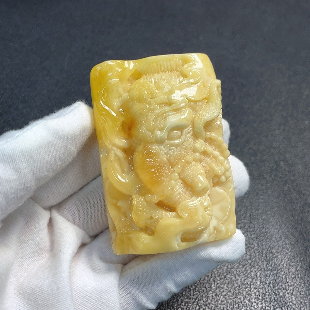 Amber Beeswax Pendant, Total Weight Approx. 44.76g