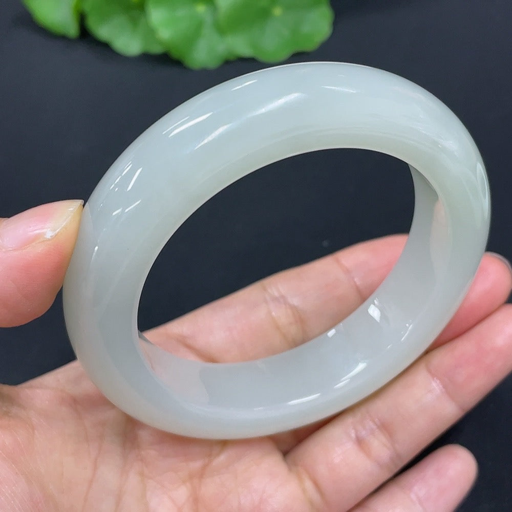 Hetian Jade Round Bracelet Size 56.4 Total Weight Approx. 85.4g